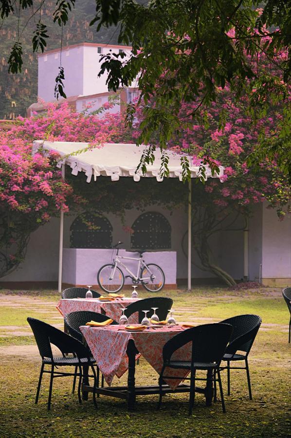 Mela Kothi - The Chambal Safari Lodge Bāh Zewnętrze zdjęcie